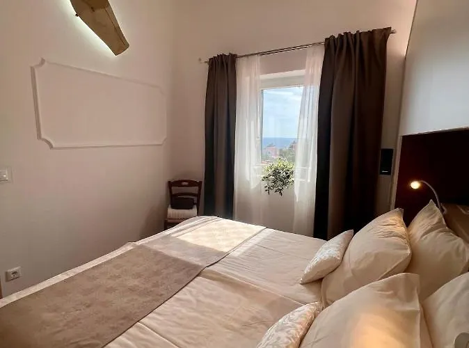 Hotel Eva Zavala